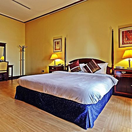 Cassells Ghantoot Hotel & Resort Bagian luar foto